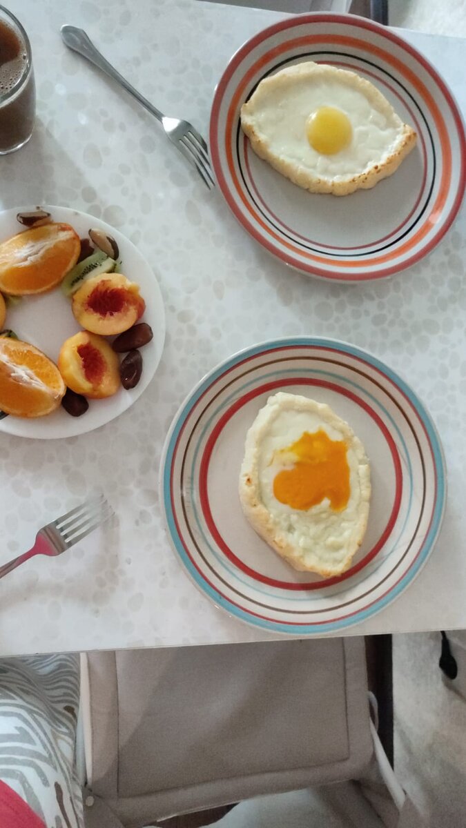 На рисовой муке  без разрыхлителя, начинка моцарелла