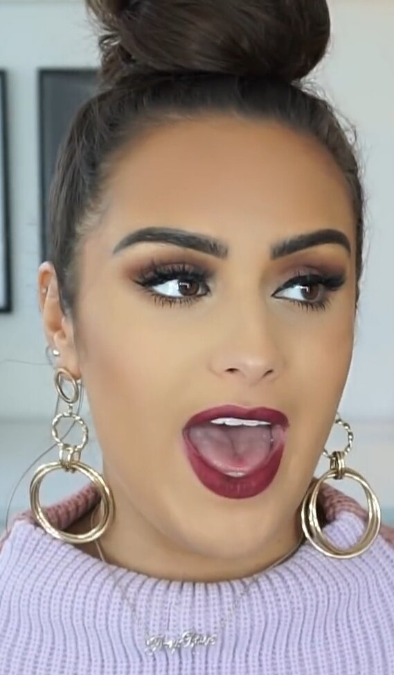 Amy Rose Walker Tongue Vore Girl