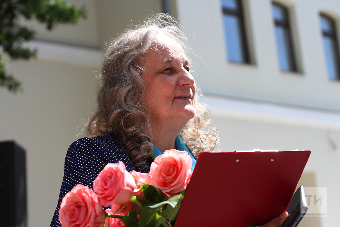 ​Ирина Александровская: «В прошлом году Елабуге и Чистополю присвоены звания “Литературный город России”. Очень немного малых городов России носят это звание». Фото: © Михаил Захаров / «Татар-информ»