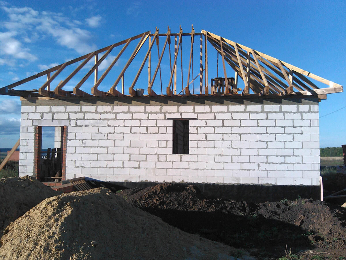Строительство дома из газобетона (газоблоков) – поэтапно, от фундамента до крыши