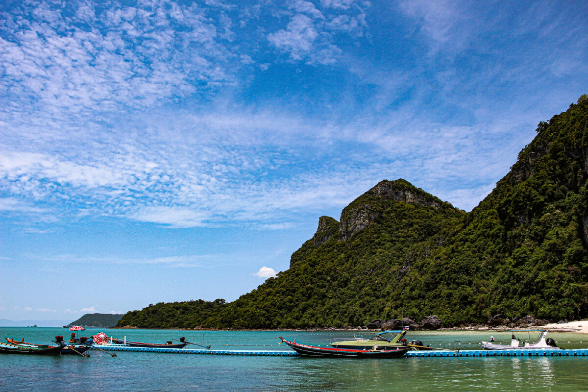 Панган остров в тайланде туры. Остров Пханган Таиланд. Самуи острова сиамского залива. Залив Пханган Таиланд. Самуи Сураттхани.