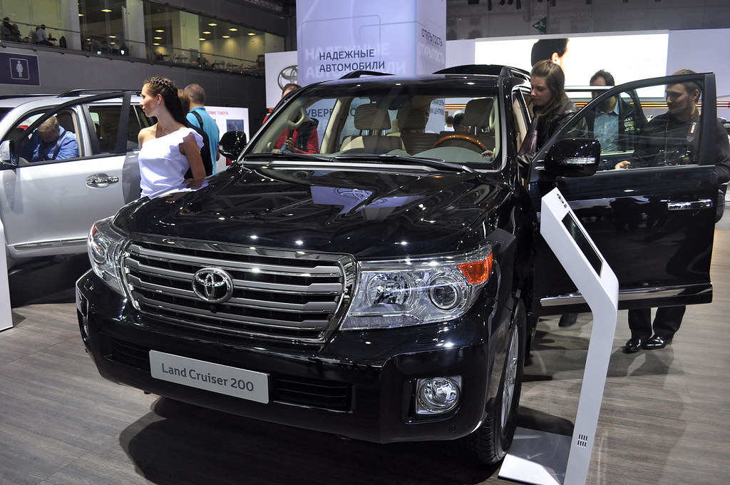 Toyota Land Cruiser 200