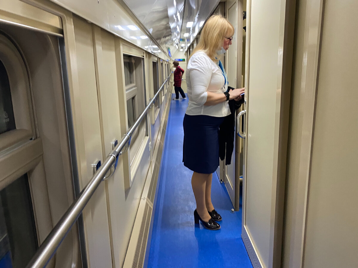 Двухэтажный поезд в Крым