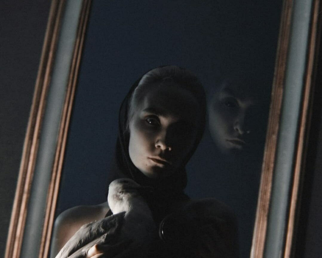 фото для иллюстрации c @holyasphyxia