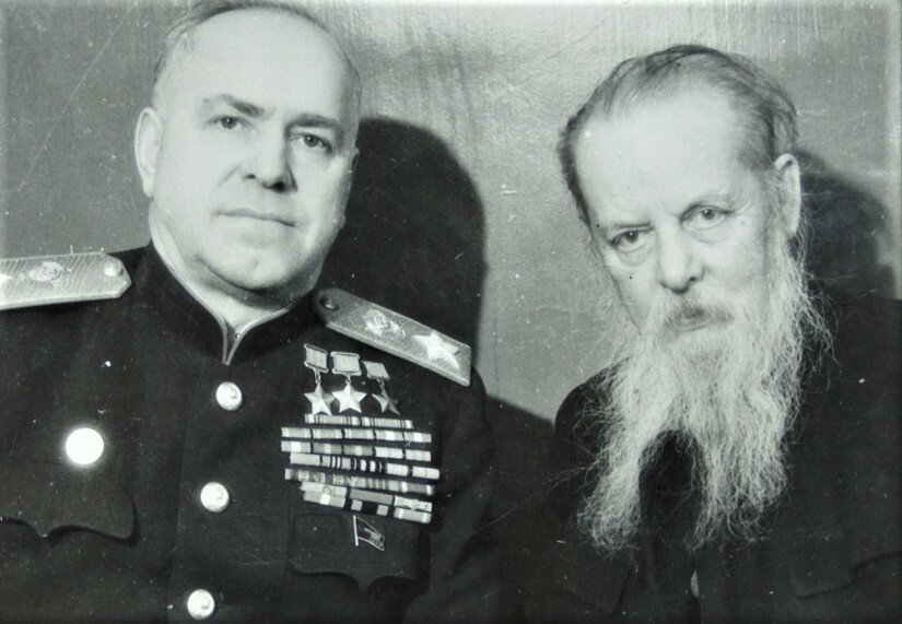 Георгий Жуков и Павел Бажов