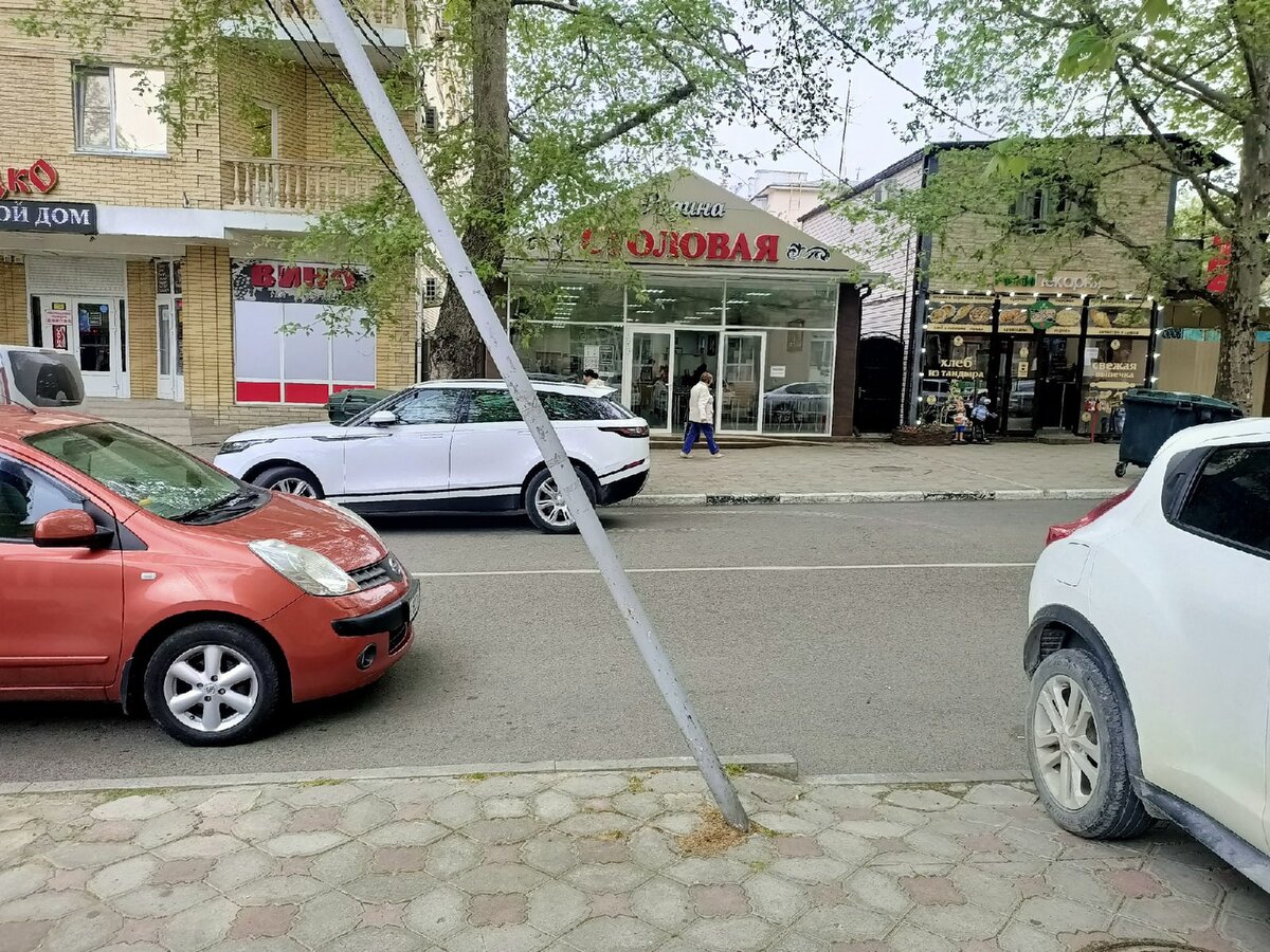 С другого ракурса, тут стояли и общались с Викторией