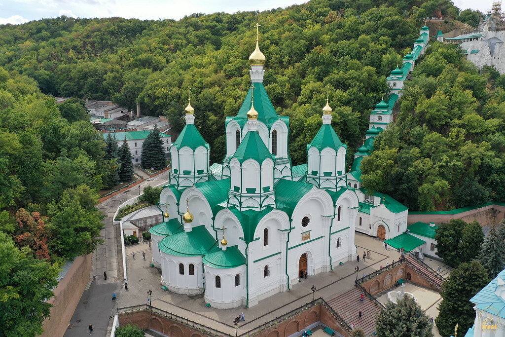 Святогорск мужской монастырь