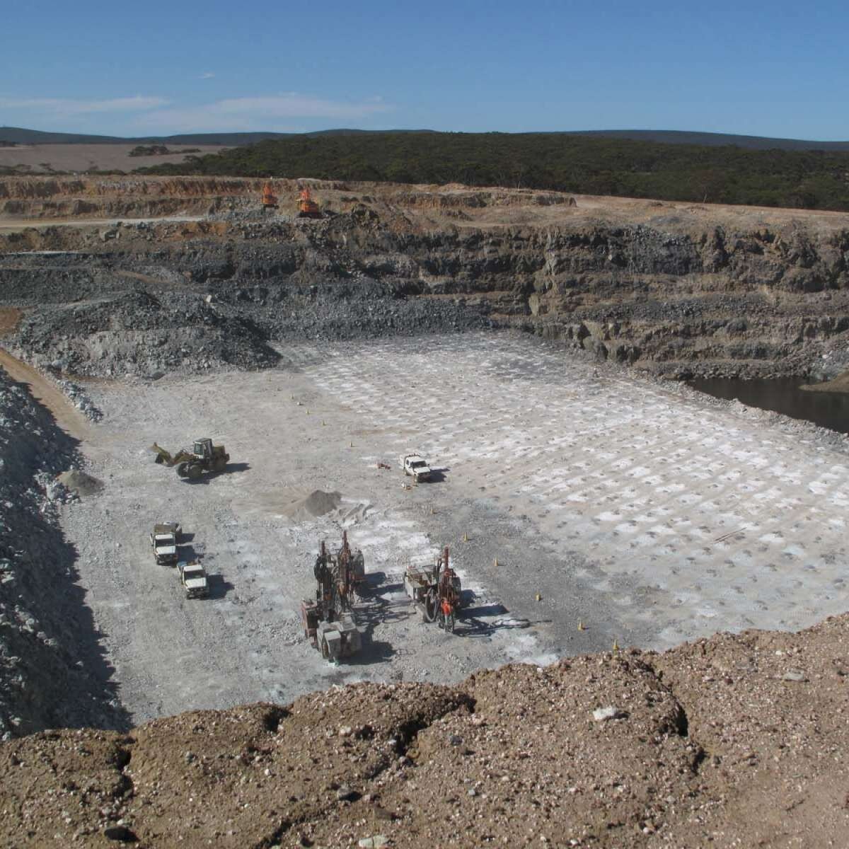 Рудник медвежий ручей норильск. Литий добыча месторождения. Крупнейшие месторождения лития в мире. Литий добыча месторождения. Литий добыча месторождения.