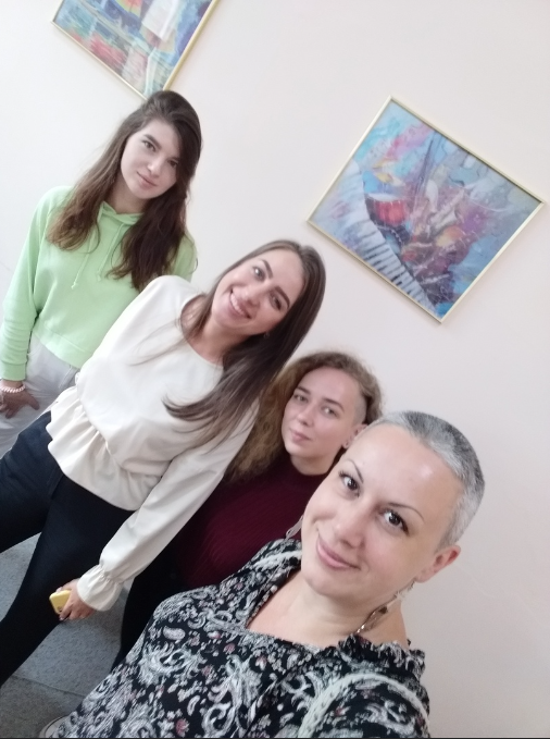 Менеджеры по продажам Компании Оценка и Право