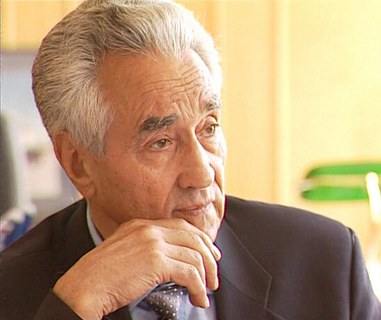 Г.И. Северин на рабочем заседании. 2000-е гг. РГАНТД. Ф. 134. Оп. 20. Д. 4