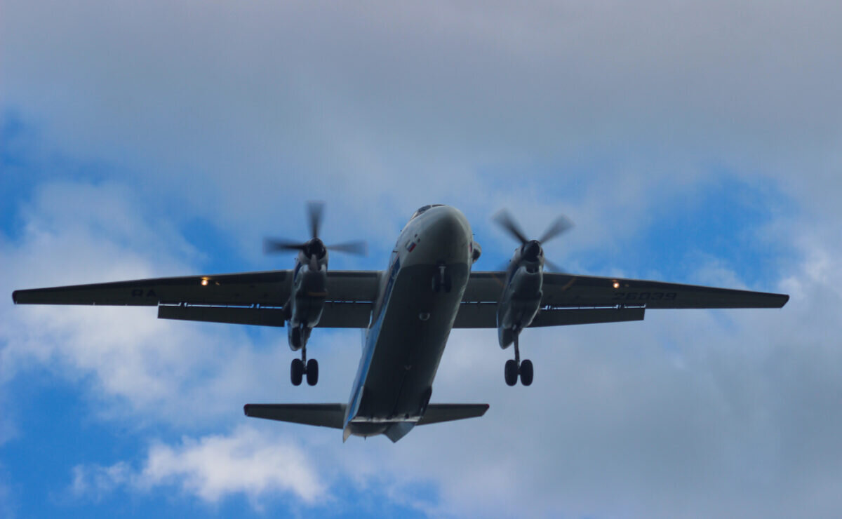 Самолёт  Ан-26.  фото: картинки  яндекса.