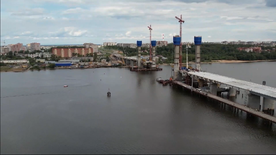 Почти закончено строительство моста