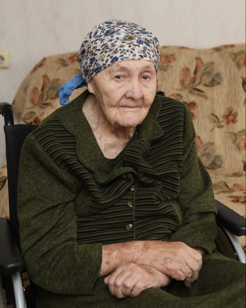 Люди живущие в иркутске. Королева прожившая 102 года.