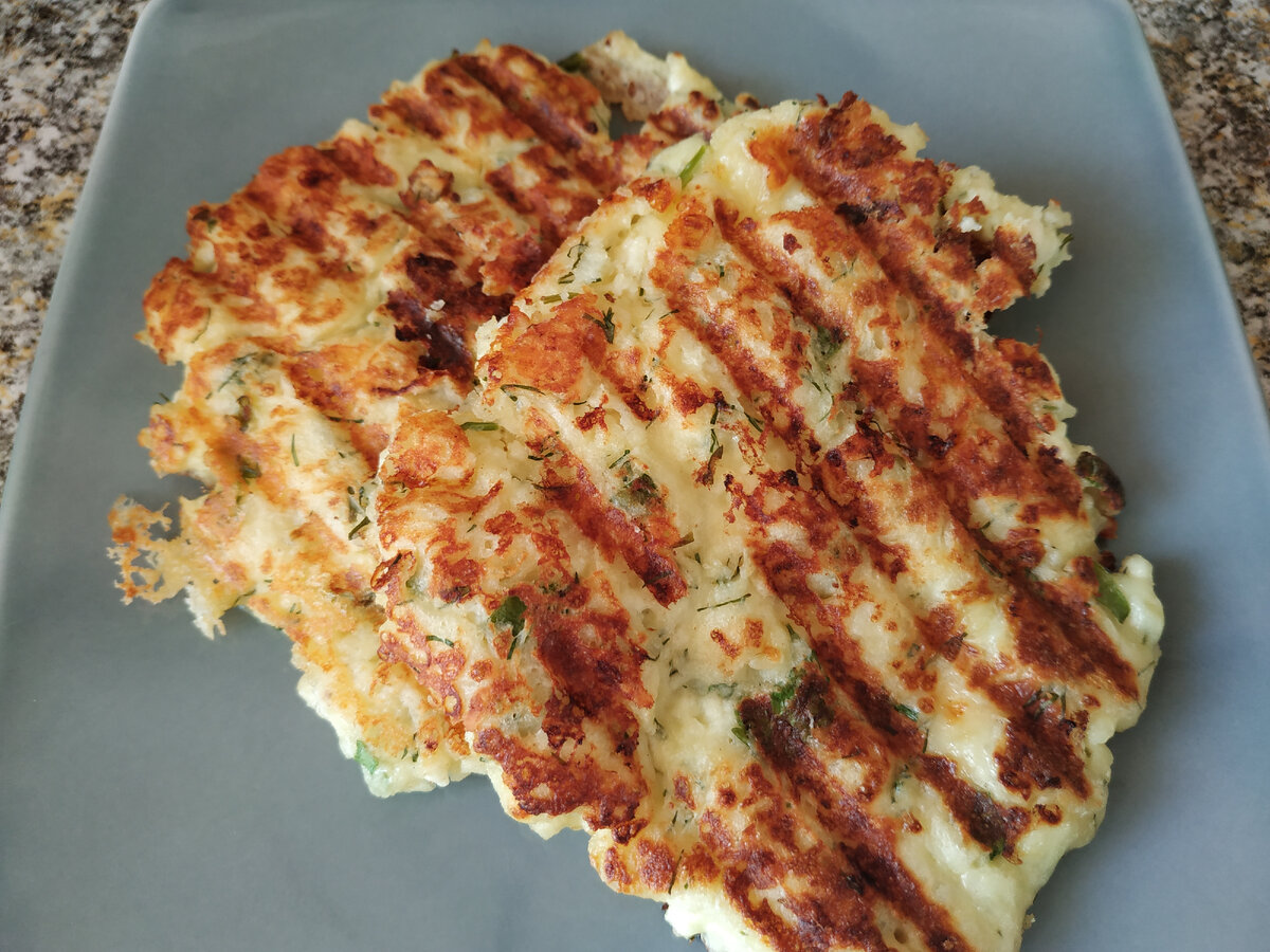 Творожно-сырная лепешка 