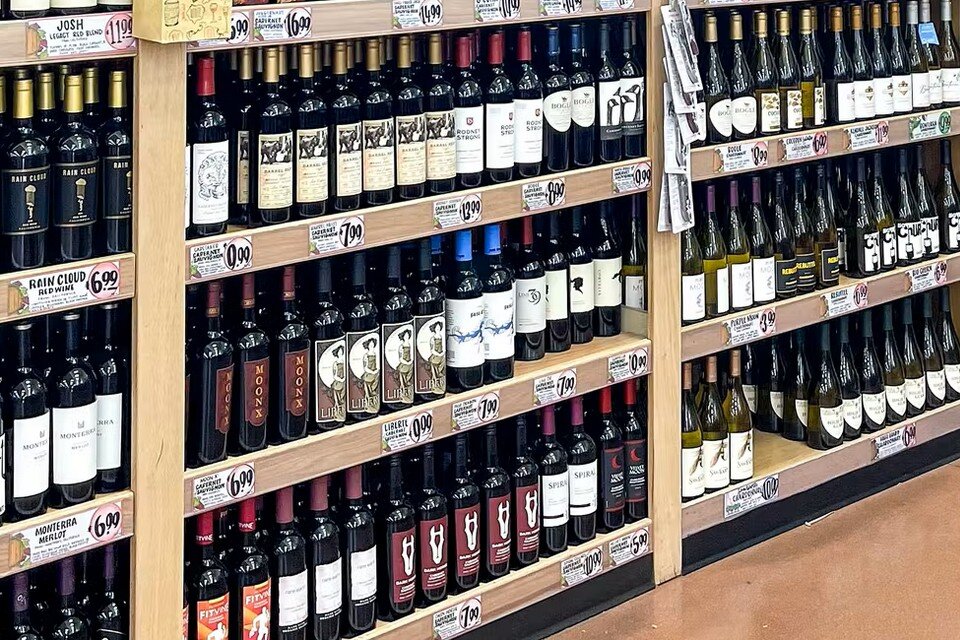 название вина. почему вино стало. сорта красного сухого вина. сухие вина сорта. почему вино стало.