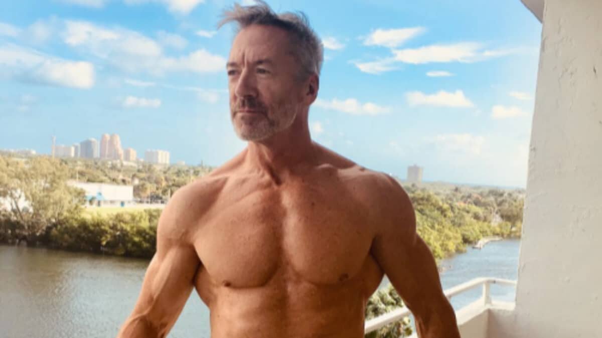 60 Летний бодибилдер