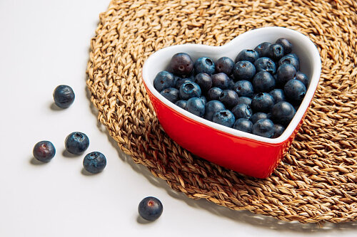 Голубика снижает уровни холестерина и сахара, вес, и улучшает работу сердечно-сосудистой системы