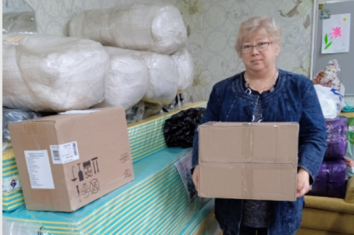    В подростковом клубе в Уфе собирают гуманитарную помощь бойцам СВО