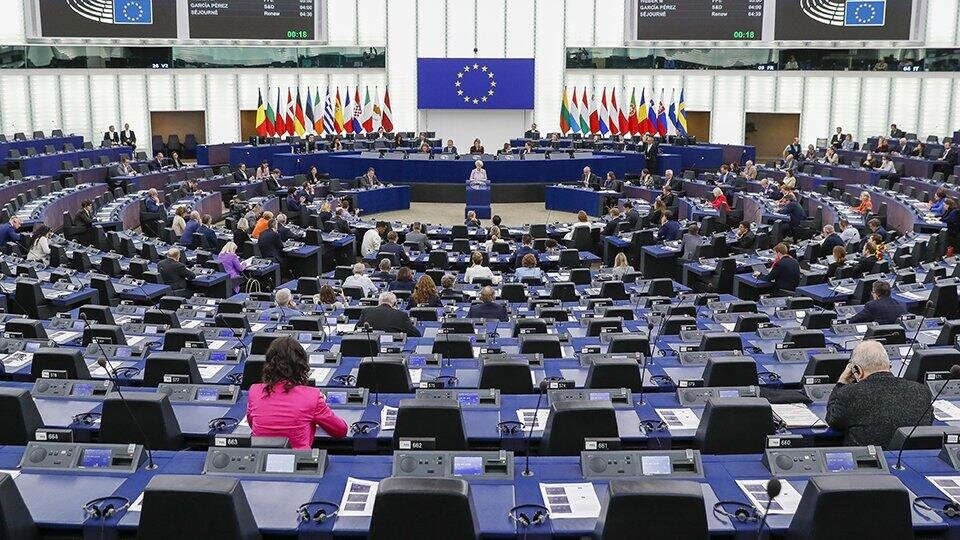     Европарламент "убил" Ющенко и повесил на Россию будущие преступления EPA/JULIEN WARNAND/ТАСС