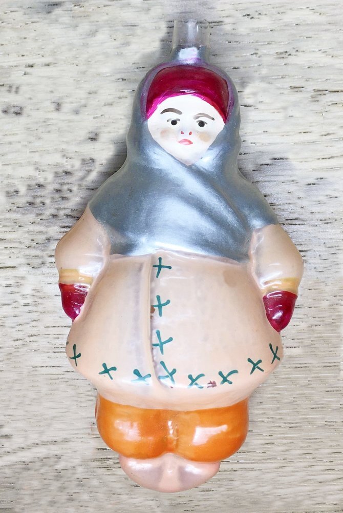 Девочка (ребёнок) в шали. СССР.  ЦЕНА в районе 2 000 - 3 000 руб.