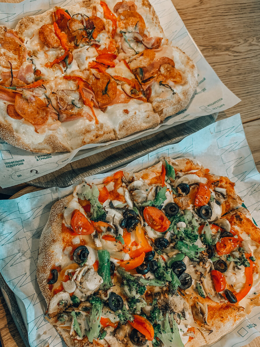 Самодельная и вегетарианская пиццы в Zotman