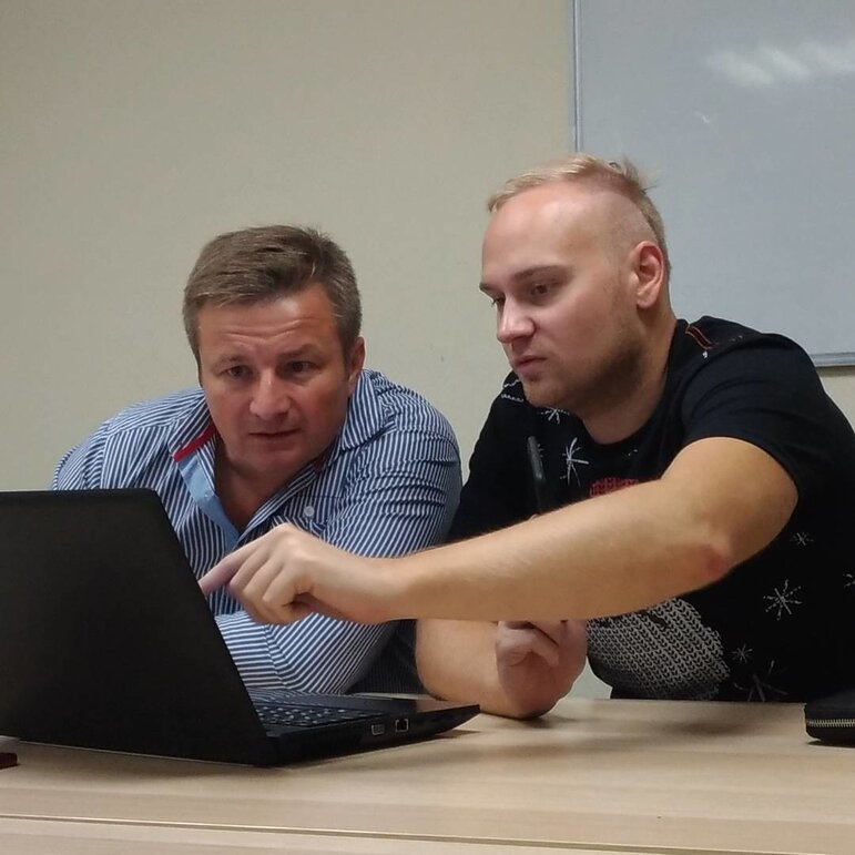 В рамках обучения на курсе "Монстры Маркетинга" мы помогаем ученикам не только в запуске кампаний, но и в ведении актуальных проектах и работе с веб-аналитикой - присоединяйтесь: https://clck.ru/zR9uq