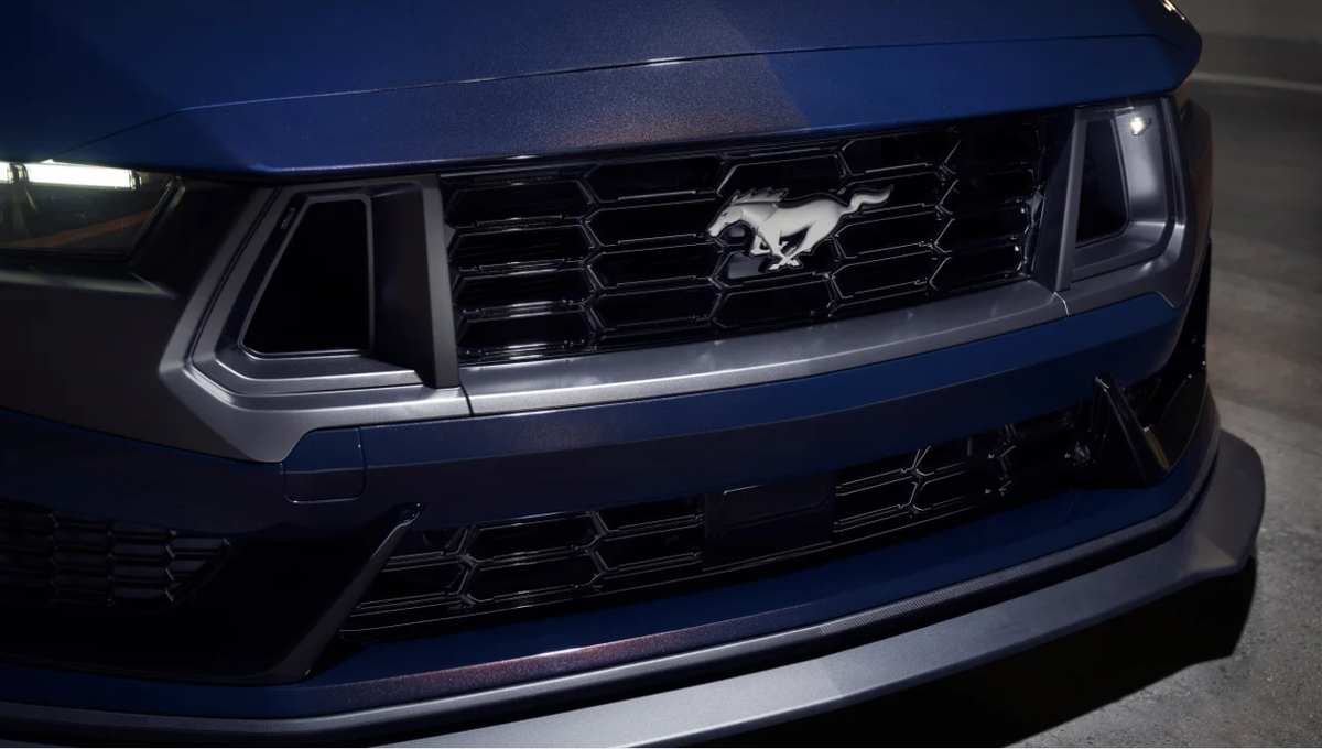 Mustang Dark Horse