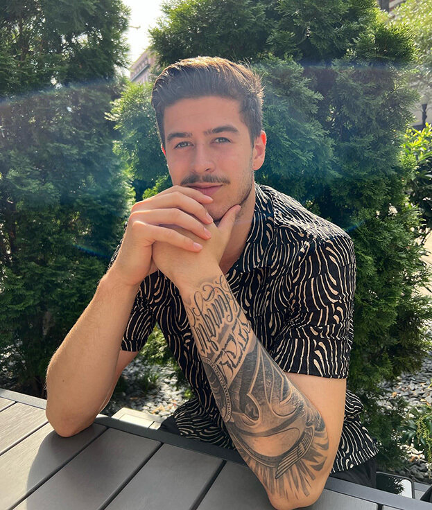     Ярослав Аскаров.