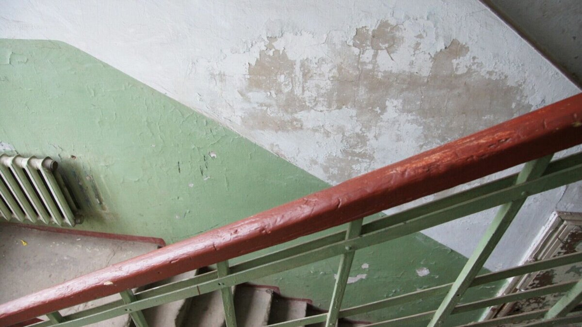     Управляющая компания «Московского района» заявила, что жители дома № 19 по улице Батыршина накануне, 18 декабря, остались без света из-за затопления подъезда. Обслуживающая организация рассказала Inkazan обстоятельства случившегося.