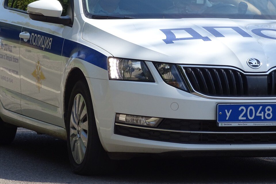     Под Липецком столкнулись Фольксваген и ГАЗель Юлия КЛЮЕВА