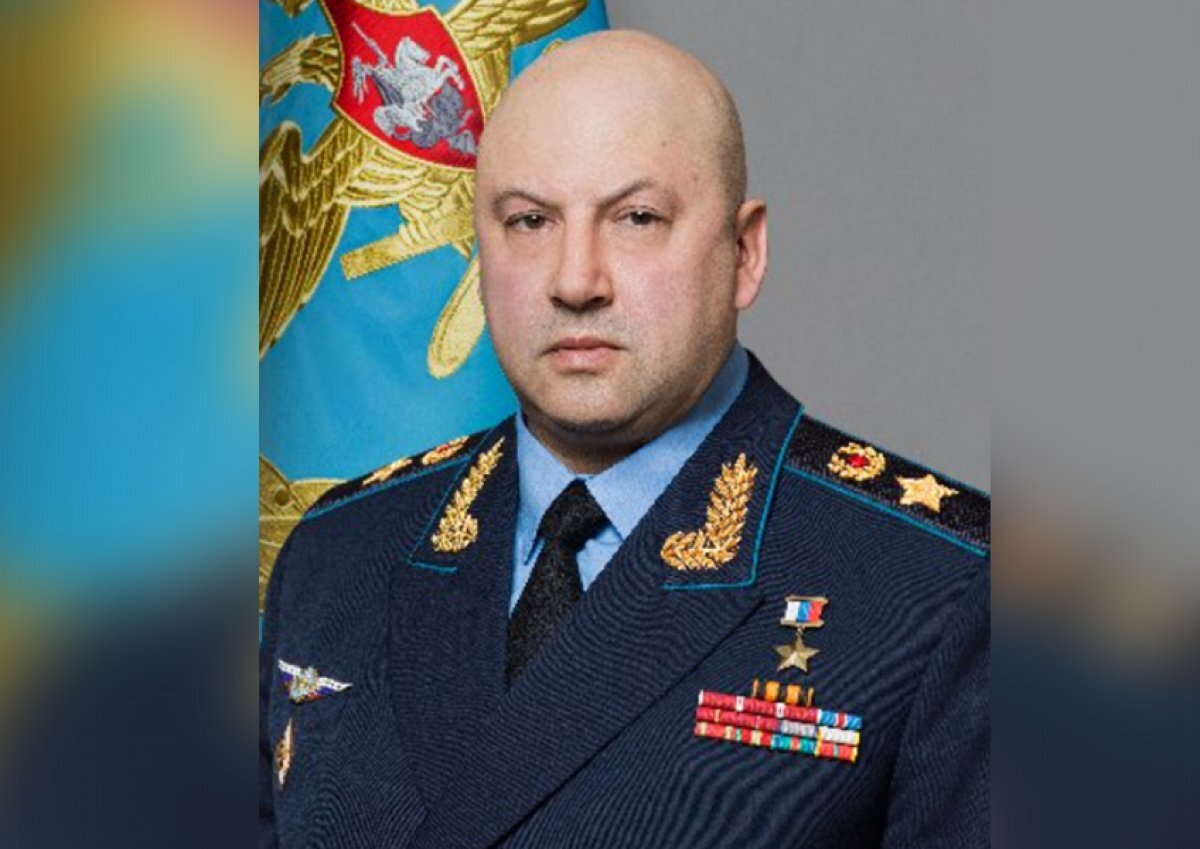    Обозреватели FT признали успешными действия Суровикина в зоне СВО