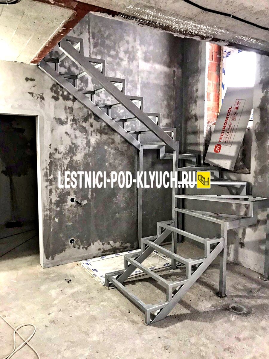 Принимаем звонки: пн-вс с 8:00 до 21:00 (8 499 490-72-90). Электронная почта: info@lestnici-pod-klyuch.ru