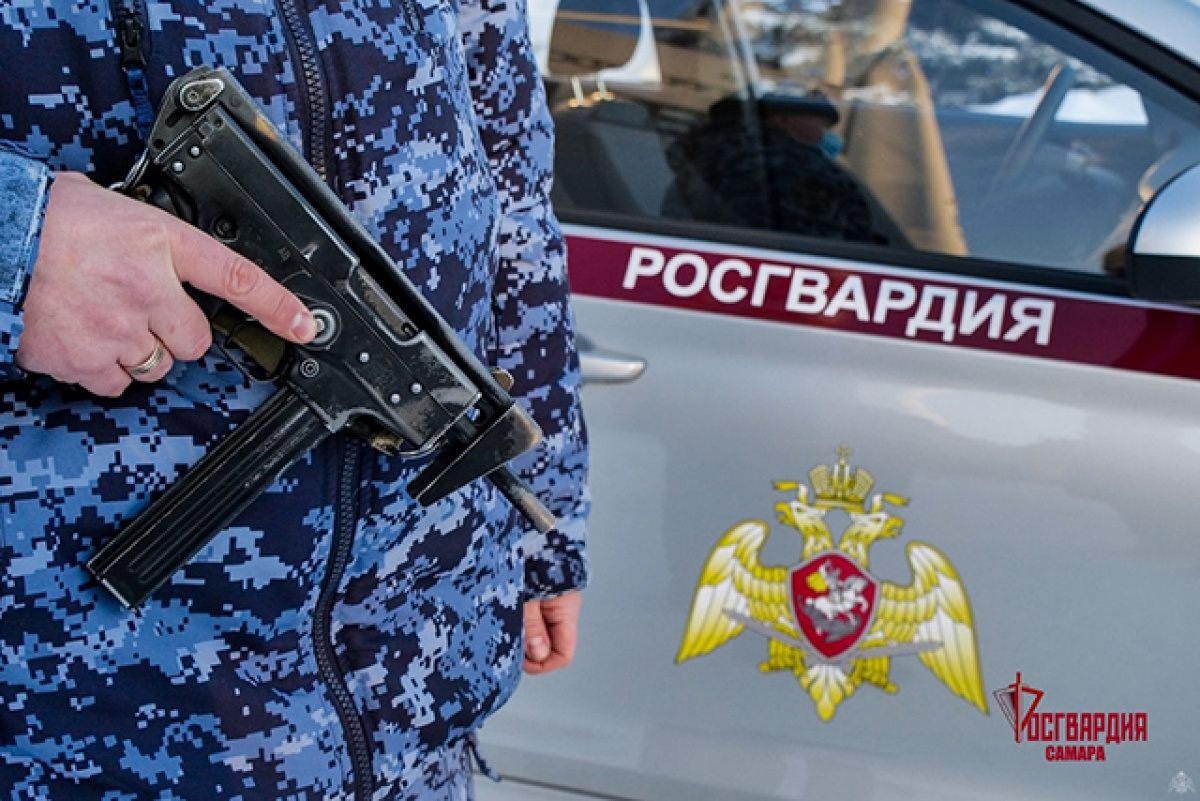    В Самаре росгвардейцы задержали мужчину, угрожавшего убить сожительницу