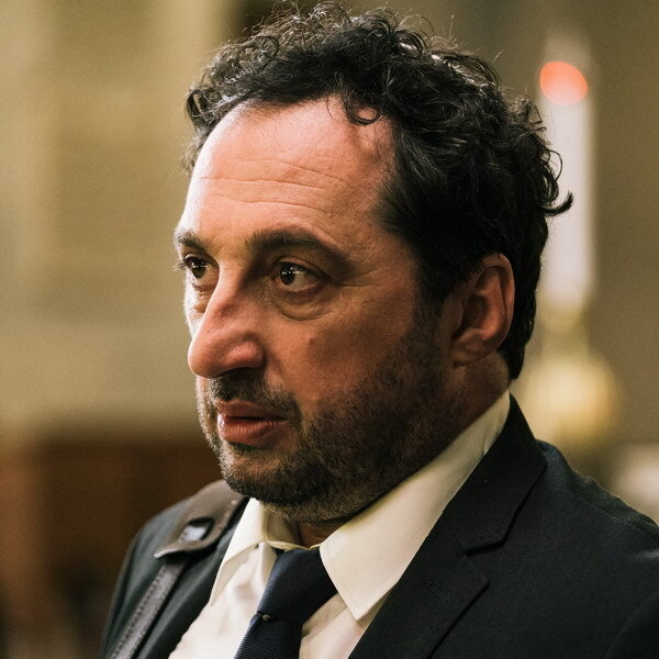     Гера Сандлер встречает призрака дедушки в тизере сериала «Бедные Абрамовичи»