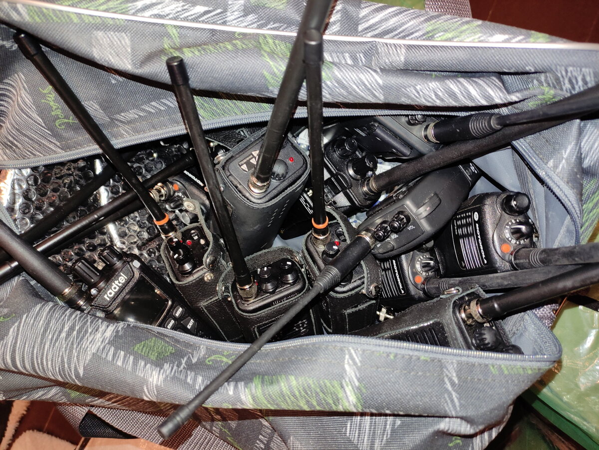 Это не полный "список" участвовавших в данном тесте портативных радиостанций