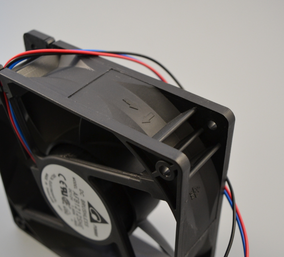 вентилятор на выдув. вентилятор во 25-188. направление вентилятора. осевой вентилятор 6 лопаток 22000 м3/час. направление вентилятора.