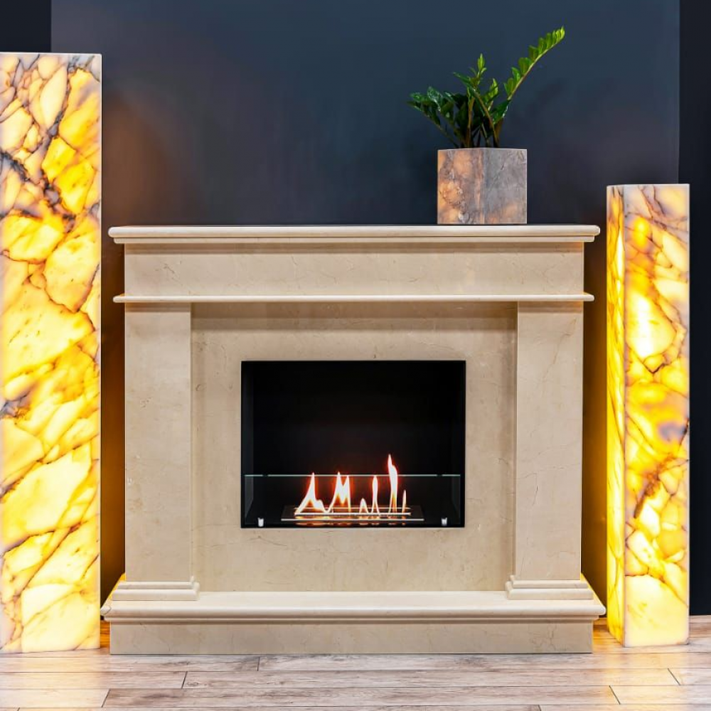 Камин из мрамора Crema Nova (в наличии)