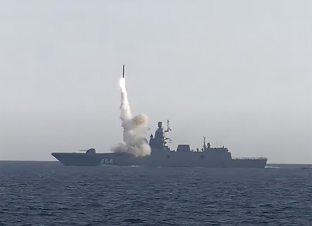 Пуск ракеты "Циркон" с фрегата "Адмирал Горшков". Источник: Яндекс.Картинки