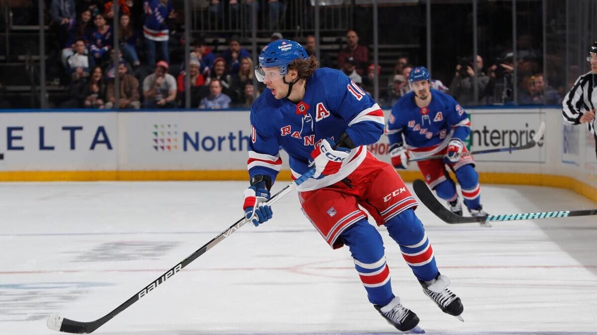    Хоккеист "Нью-Йорк Рейнджерс" Артемий Панарин© Фото : nhl.com/rangers