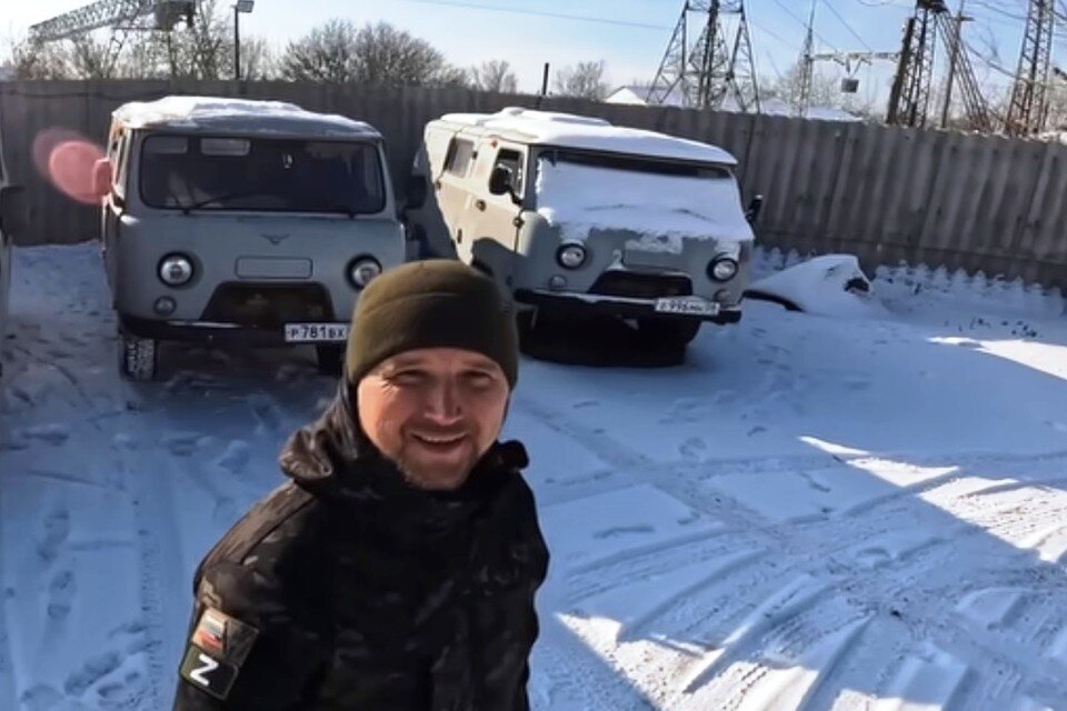     Машины блогер выбирал вместе с мастером, который доводит их до идеала на безвозмездной основе.