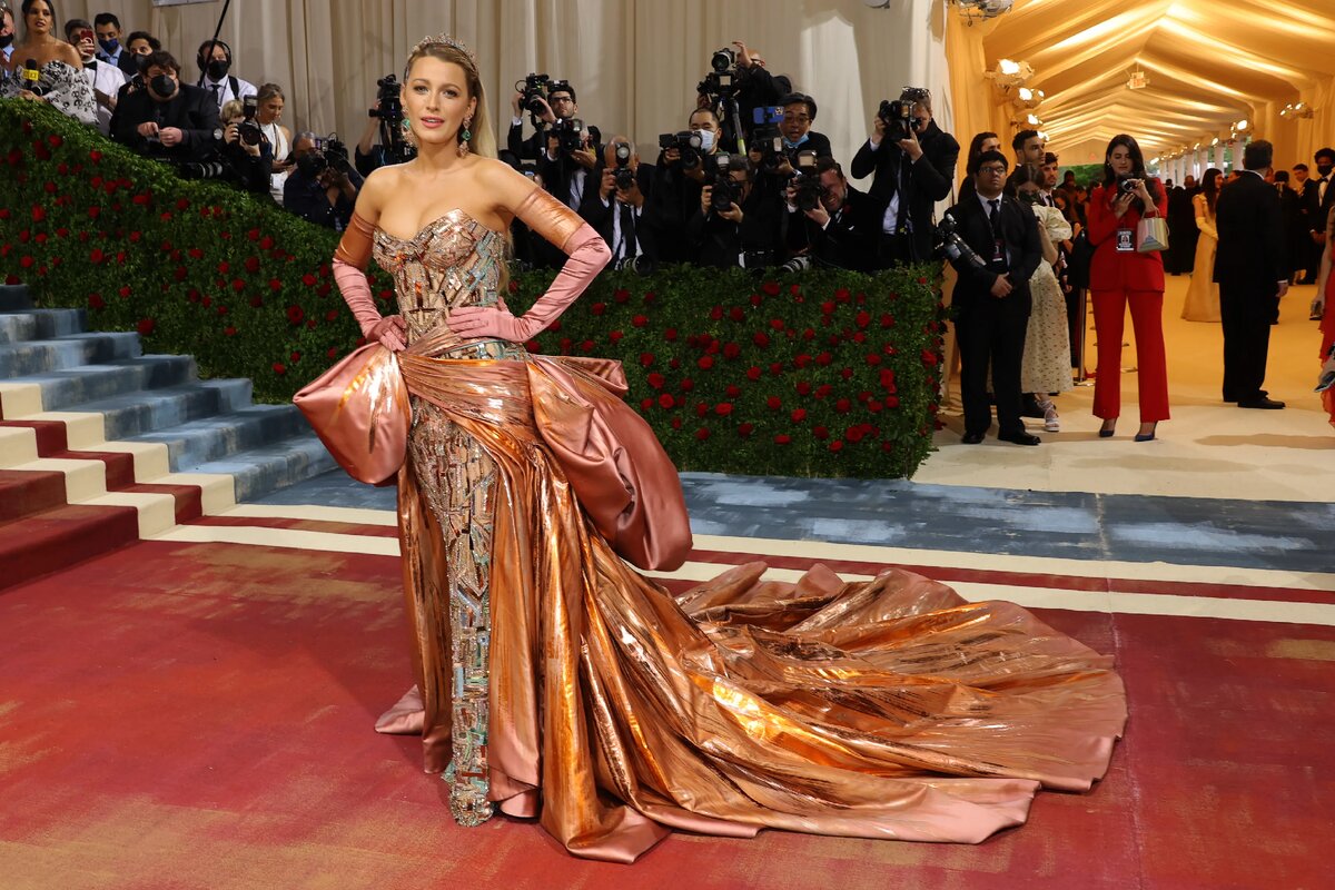 Met Gala looks Blake Lively 2022