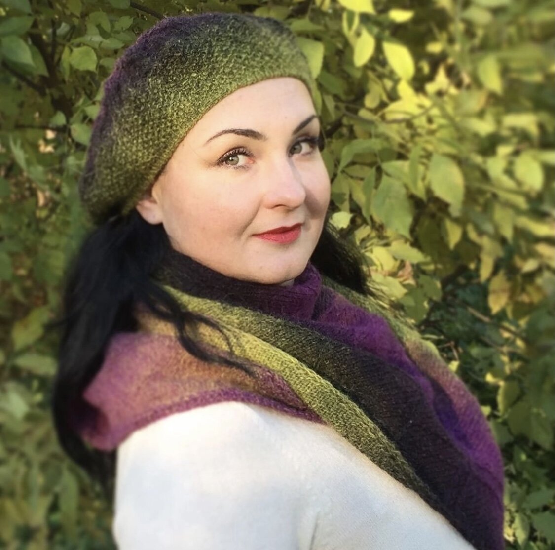 Берет и бактус связаны из пряжи Мидара (100% шерсть, 450 м/100 гр, Литва)