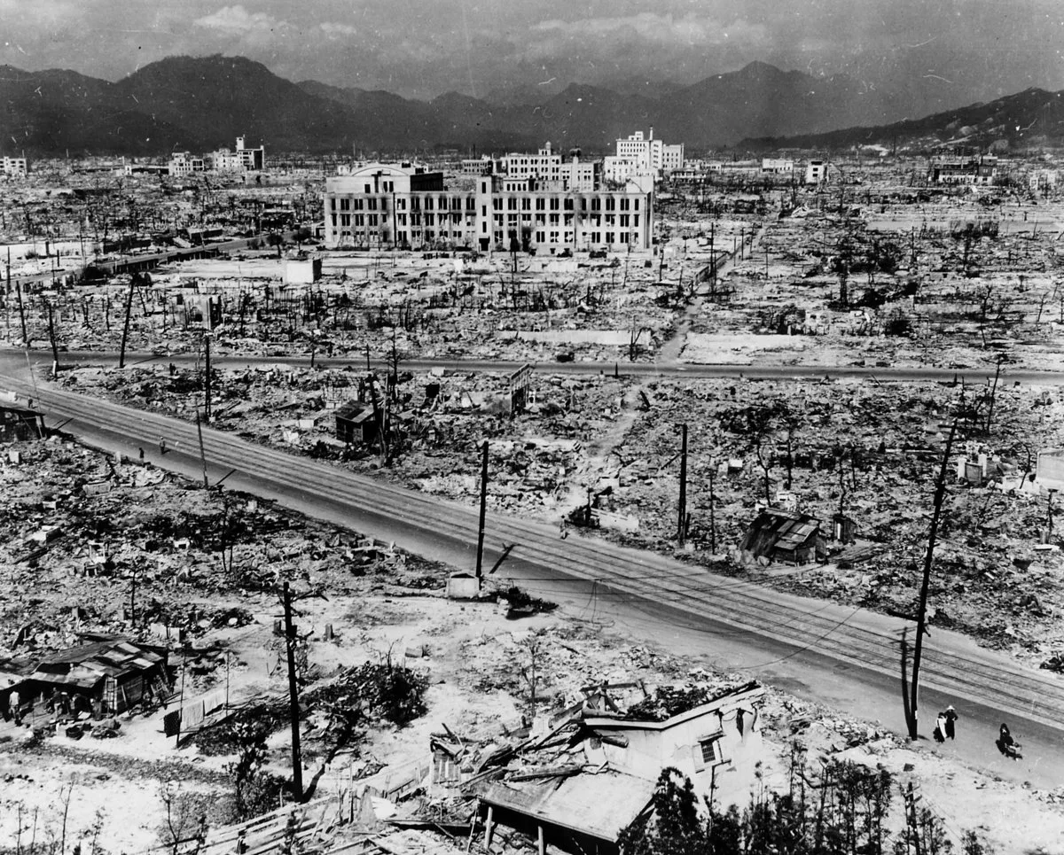 Хиросима фото после. Япония 1945 Хиросима и Нагасаки. Бомбардировка Хиросимы и Нагасаки 1945.