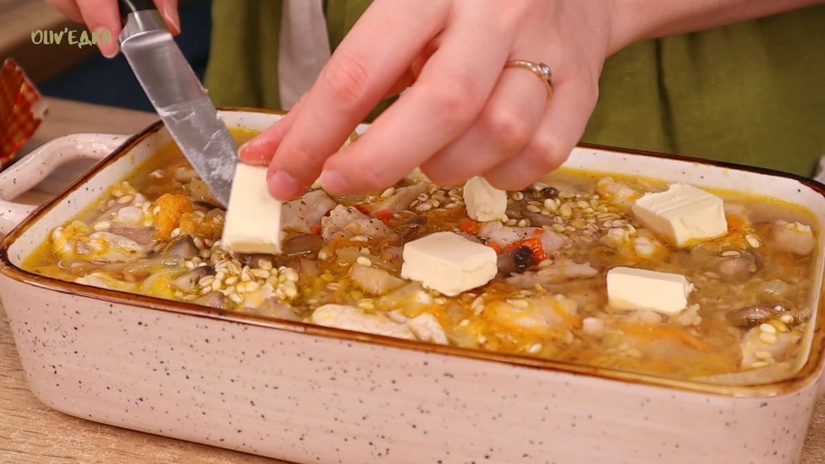 Перловку многие не любят, но ее можно приготовить так вкусно, что понравится даже «нелюбителям», я частенько готовлю перловку с мясом и грибами в духовке.-14