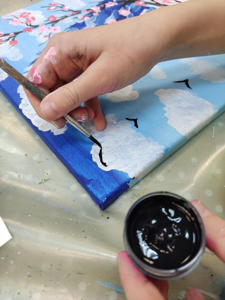 Ребенок рисует черными красками. Переживать? - статья сайта о детях aikimaster.ru