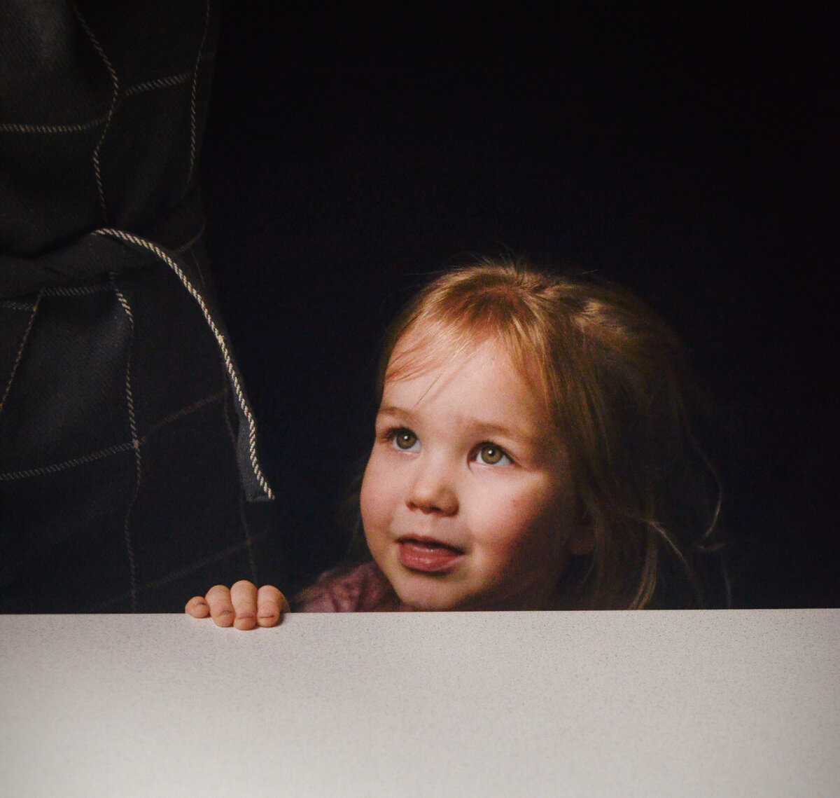 Скажи мне что нибудь мем. Человек который тебя любит. Бьёт значит любит мемы. Картинки про любовь. Девочка любит правда.