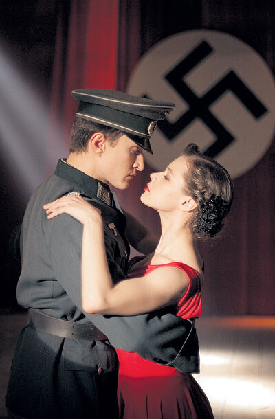 Кадр из сериала "Молодая гвардия"