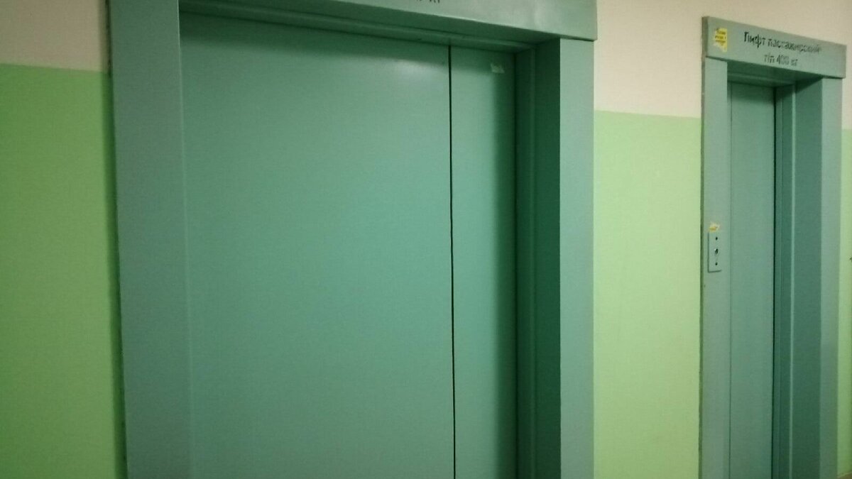     Женщина избила чужого ребенка в лифте нижегородской многоэтажки из-за «неких проблем в семье». Об этом она заявила маме пострадавшего мальчика, пишет Telegram-канал SHOT.