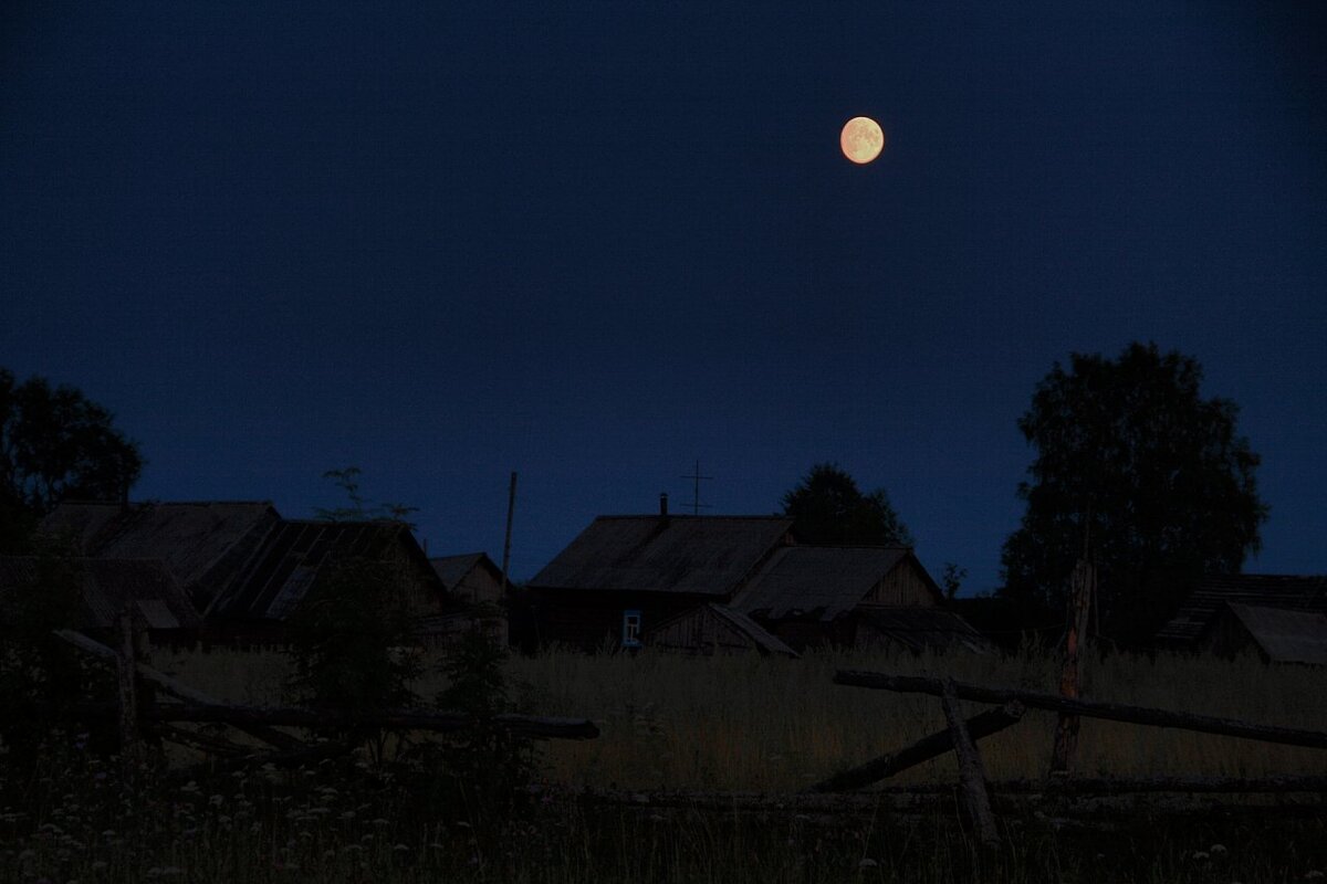 Ночь в деревне летом