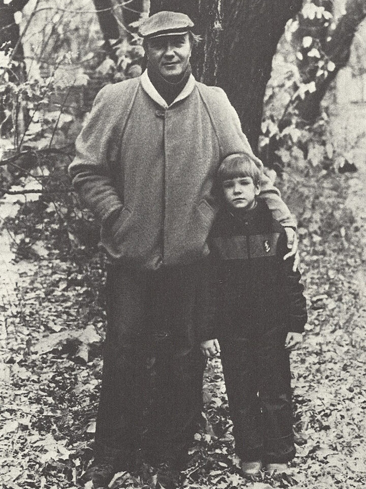     Леонид Куравлев с сыном.